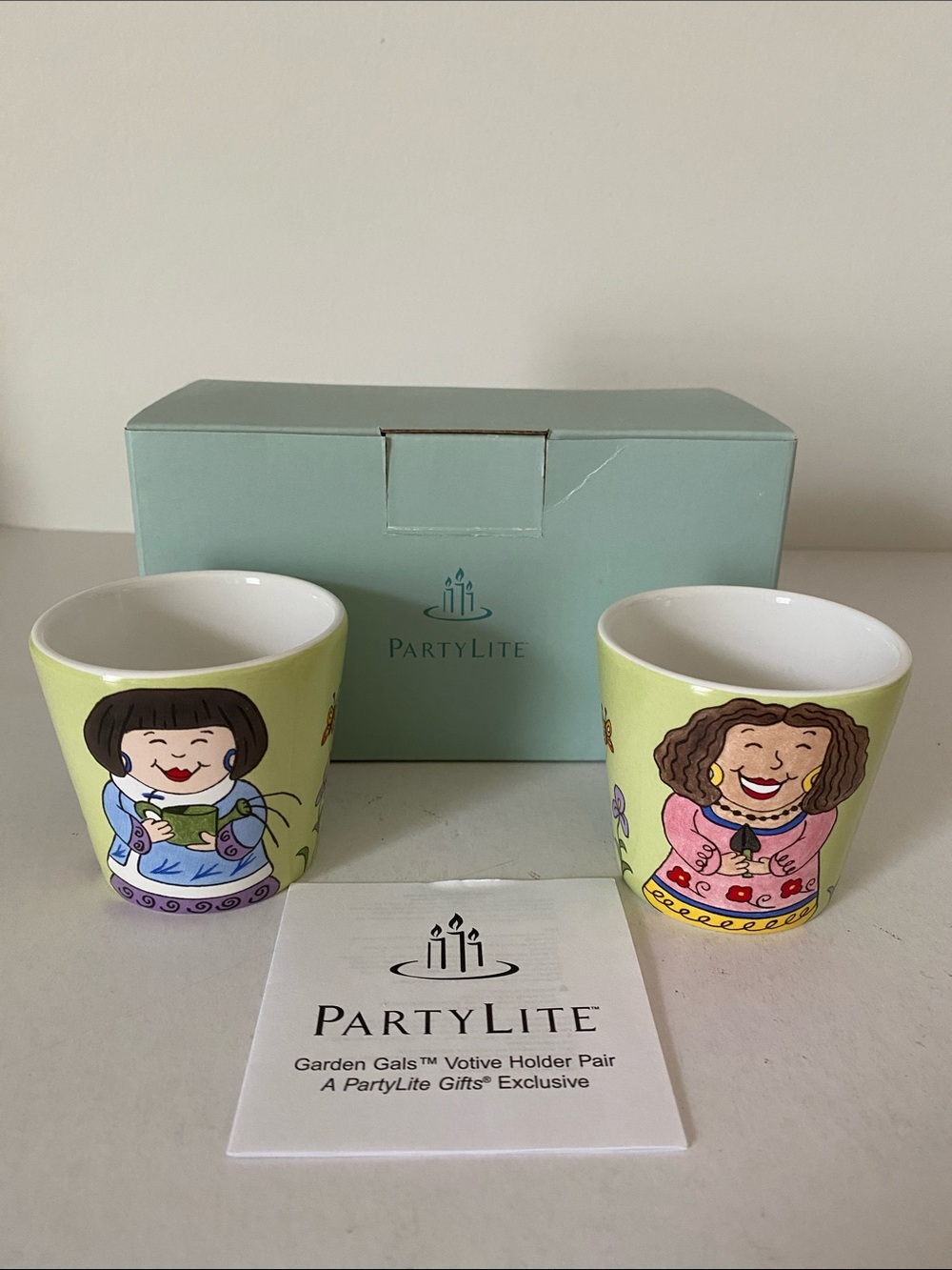 PartyLite Garden Gals Votive Candle Holders Pair in Light Green